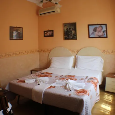 Hillary House Konukevi Fiumicino