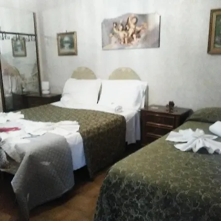 Konukevi Hillary House Fiumicino