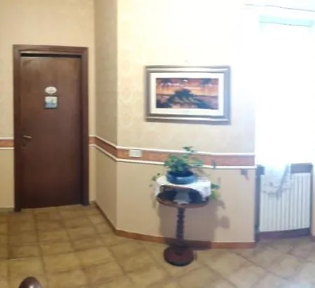 Hillary House 3* Fiumicino