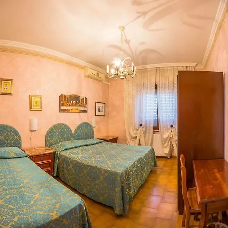 Konukevi Hillary House Fiumicino