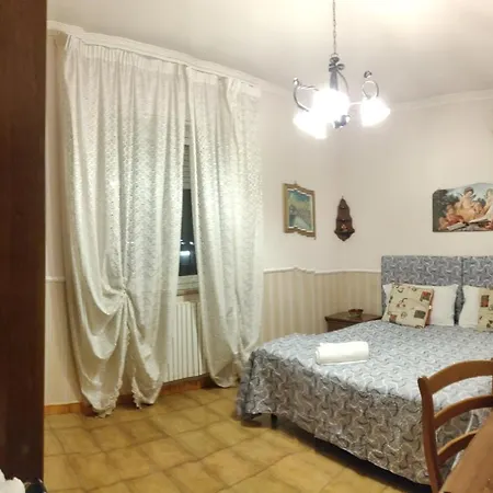 Hillary House 3* Fiumicino